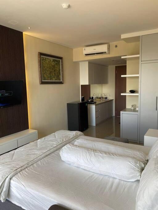 Nagoya Thamrin Apartment High Floor With View 外观 照片