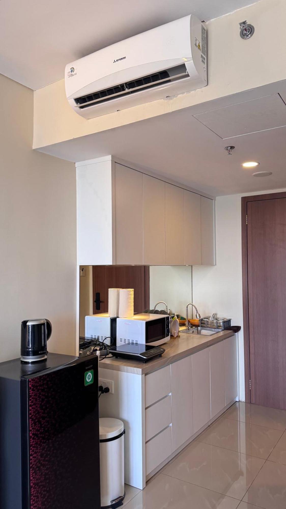 Nagoya Thamrin Apartment High Floor With View 外观 照片