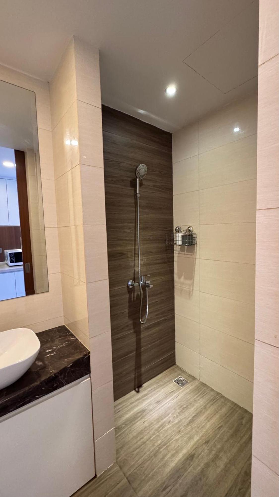 Nagoya Thamrin Apartment High Floor With View 外观 照片